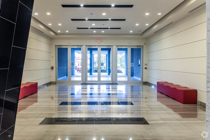 More Photos Of 3905 NW 107th Ave, Doral Office For Lease