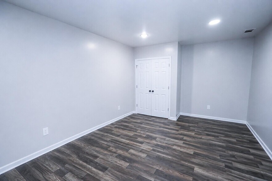 More Photos Of 475 Old Howell Bridge Rd, Ball Ground Warehouse For Sale