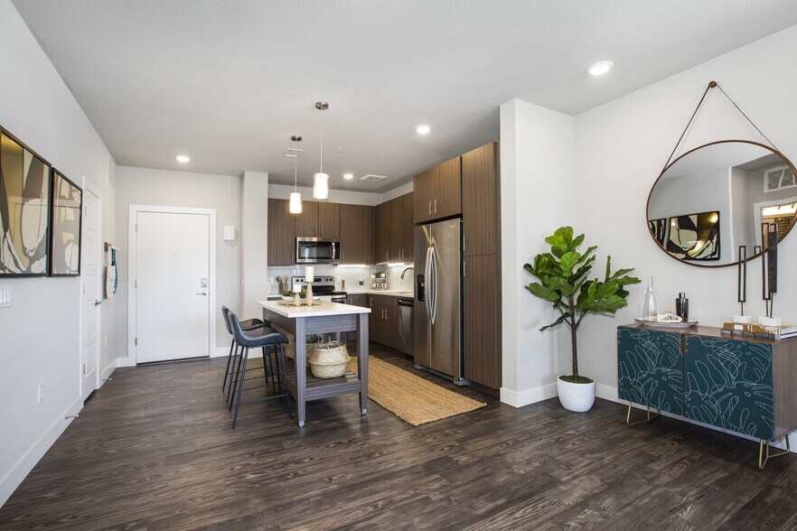 More Photos Of 115 wilcox St, Castle Rock Apartments For Lease