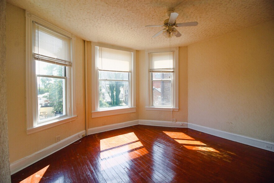 More Photos Of 525 N Charles St, Baltimore Apartments For Sale