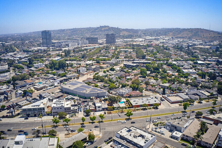 More Photos Of 8560 Venice Blvd, Los Angeles Storefront Retail Office For Sale
