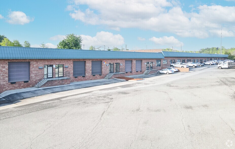 More Photos Of 6120 Brookshire Blvd, Charlotte Light Distribution For Sale