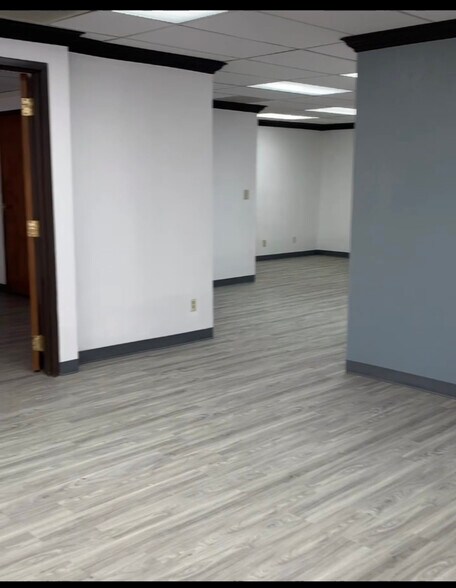 More Photos Of 2313 W Arkansas Ln, Pantego Medical For Lease