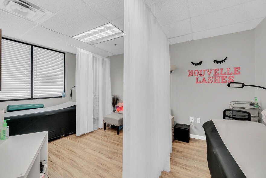 More Photos Of 7932 W Sand Lake Rd, Orlando Office For Sale