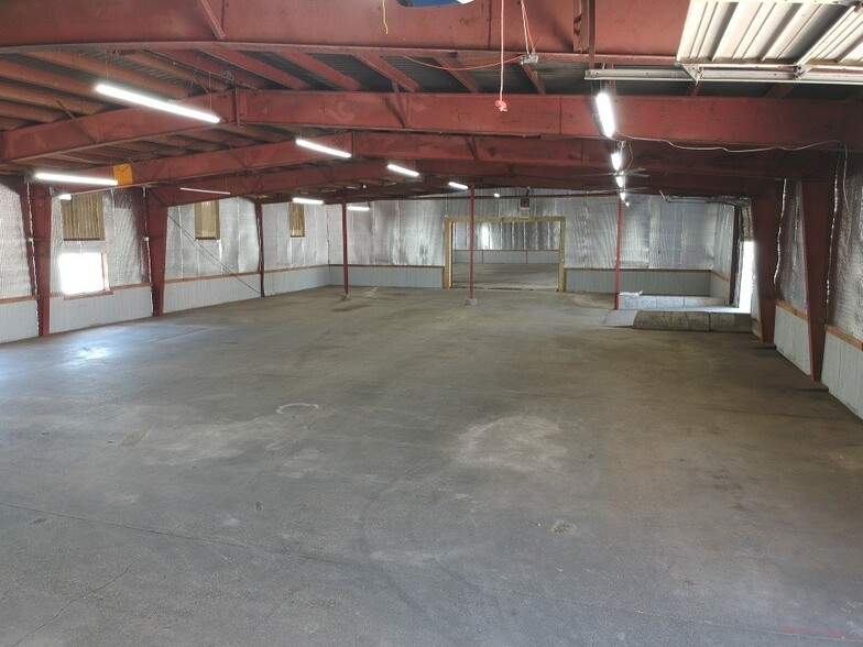 More Photos Of 322 Terminal St SW, Grand Rapids Distribution For Lease