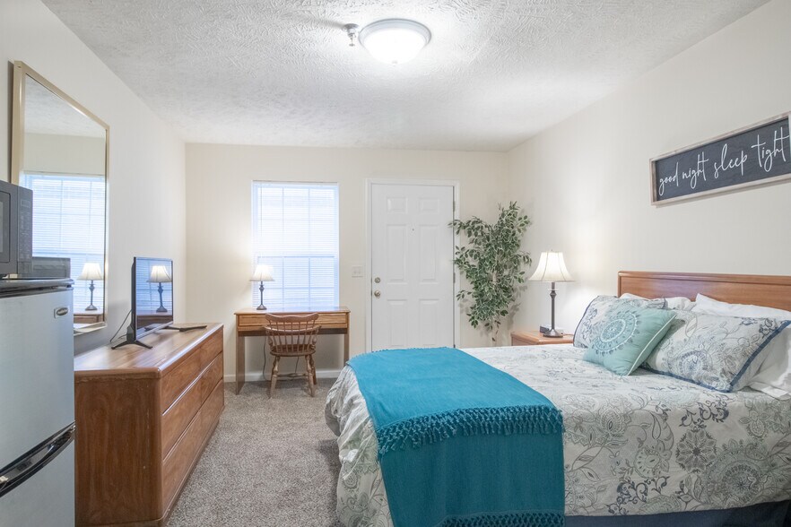 More Photos Of 1238 Sloan St, Murfreesboro Apartments For Sale