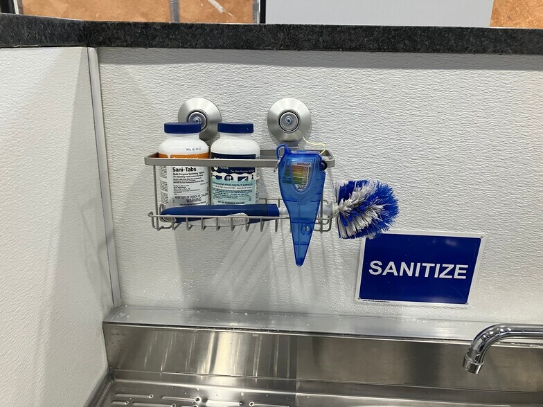 More Photos Of 74 N Washington St, Oxford Freestanding For Sale