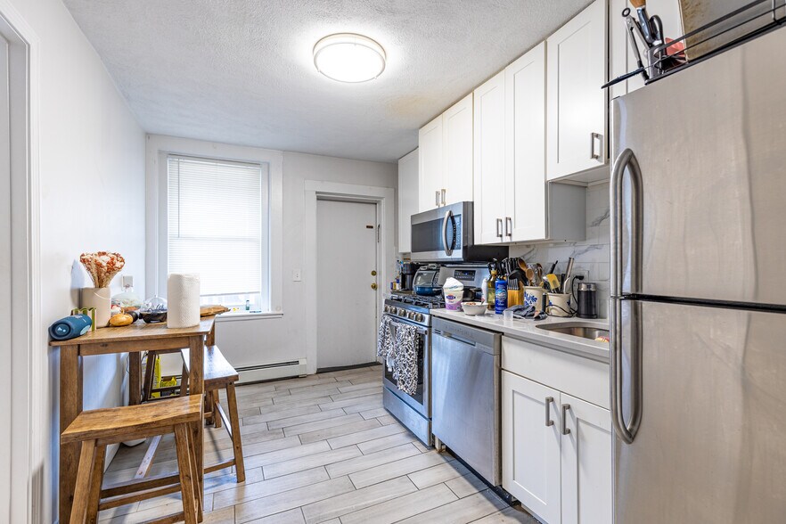 More Photos Of 291-293 E St, Boston Apartments For Sale