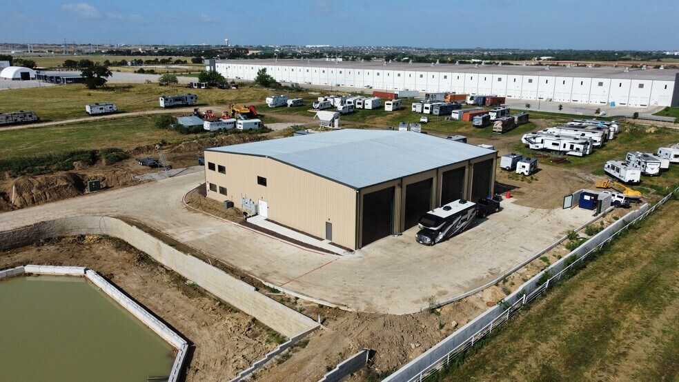 More Photos Of 13227 Old Denton Rd, Fort Worth Unknown For Lease