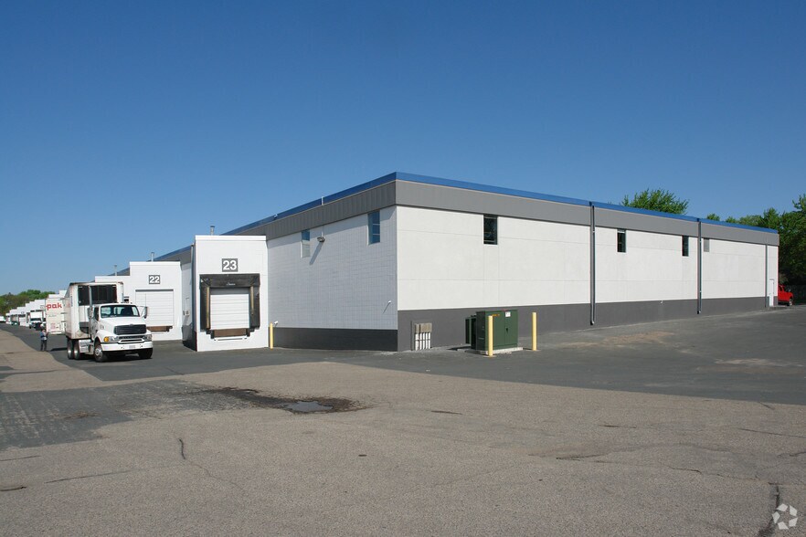 More Photos Of 9201 Penn Ave S, Bloomington Distribution For Lease