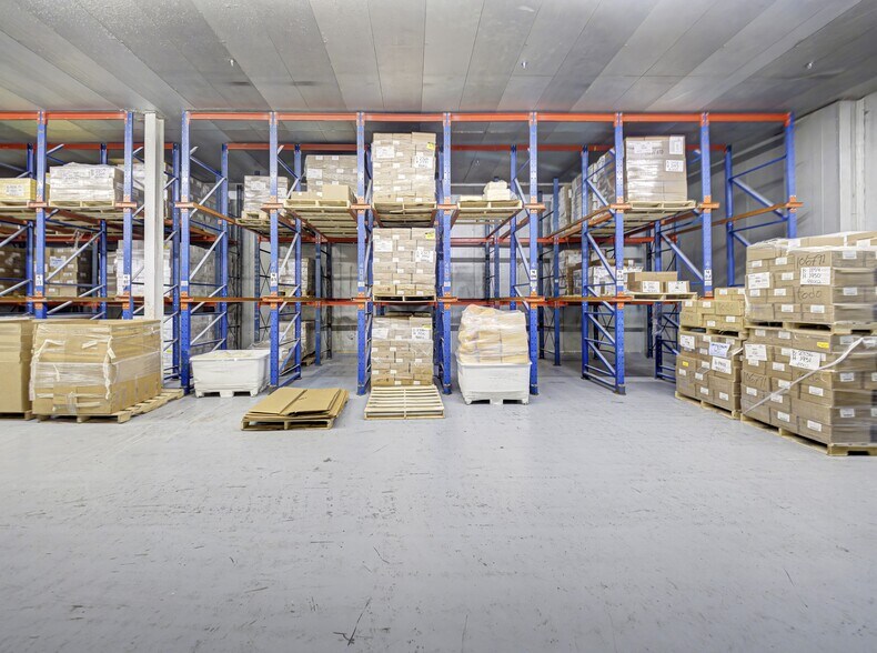 More Photos Of 508-529 E 35th St, Paterson Refrigeration Cold Storage For Lease