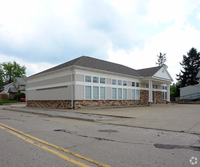 More Photos Of 1410-1420 W State St, Alliance Medical For Sale