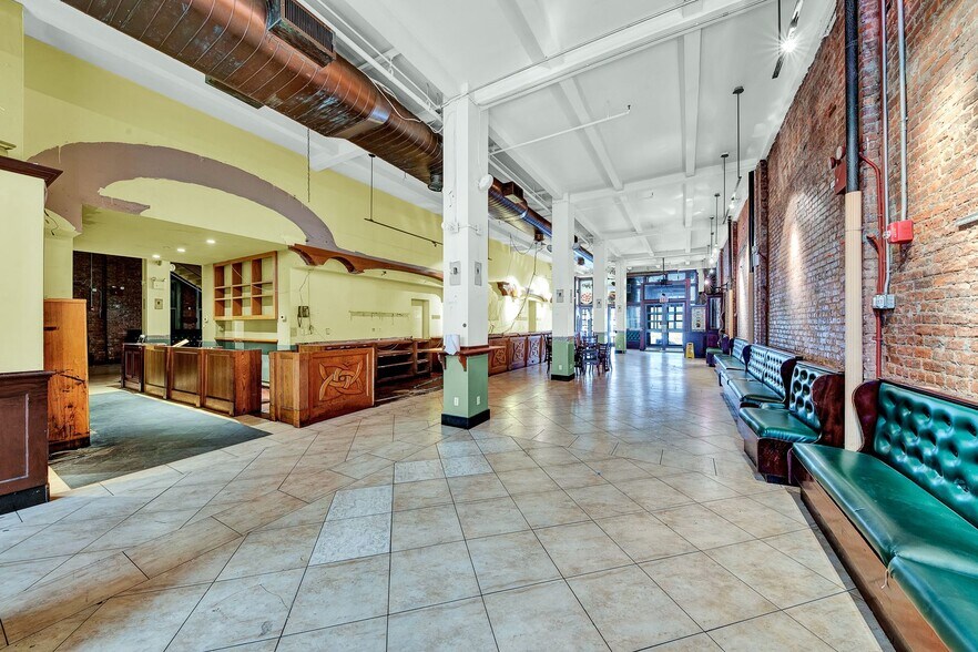 More Photos Of 145 W 45th St, New York Office For Lease