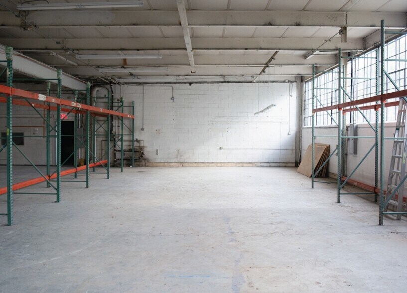 More Photos Of 2813 14th St, Long Island City Warehouse For Lease