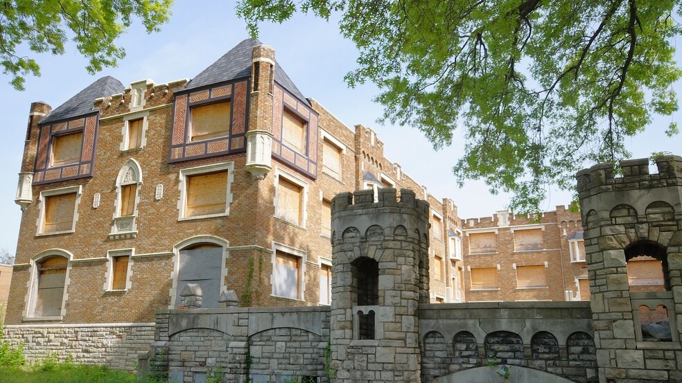 More Photos Of 5315-5325 Cabanne Ave, Saint Louis Apartments For Sale