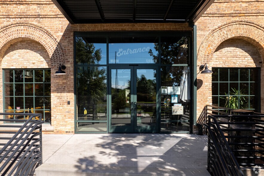 More Photos Of 3241 Garver Grn, Madison Freestanding For Lease