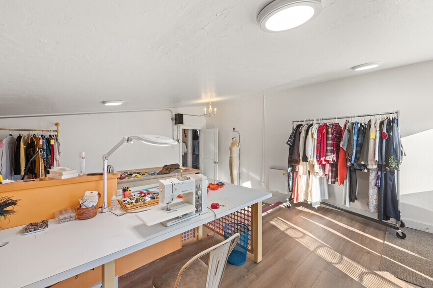 More Photos Of 17411 Vashon Hwy SW, Vashon Freestanding For Sale