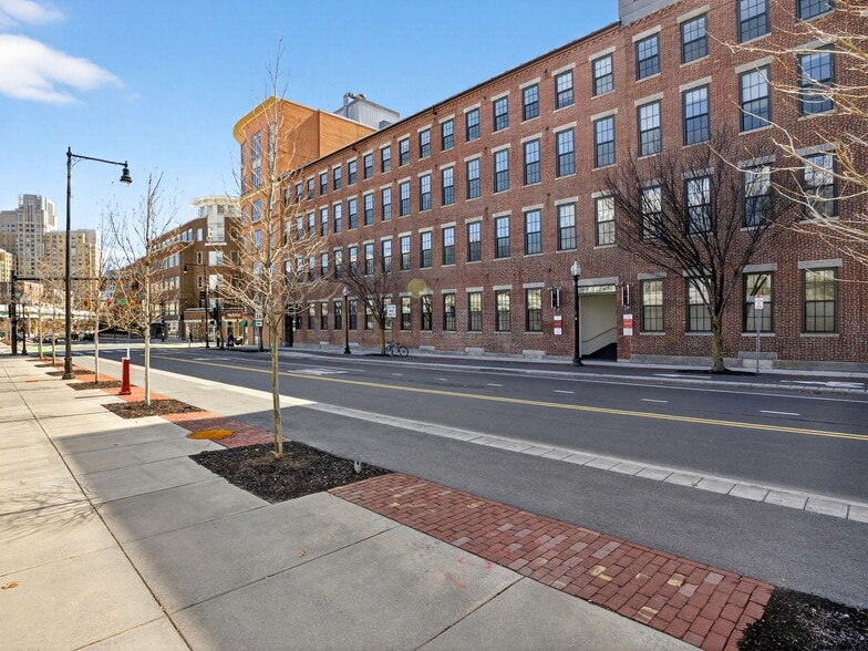 More Photos Of 120 Cambridge St, Cambridge Flex For Sale