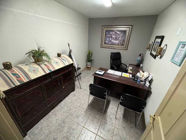 More Photos Of 1909 Indian Wells Rd, Alamogordo Loft Creative Space For Sale