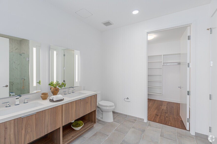 More Photos Of 1331 Columbia St, San Diego Apartments For Lease