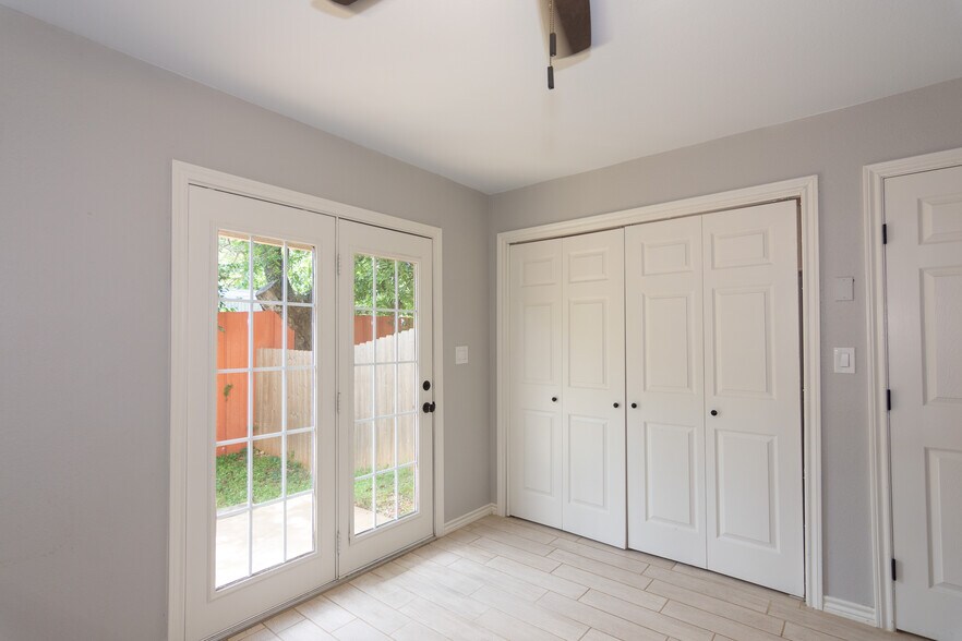 More Photos Of 114 Scofield Ave, Johnson City Apartments For Sale