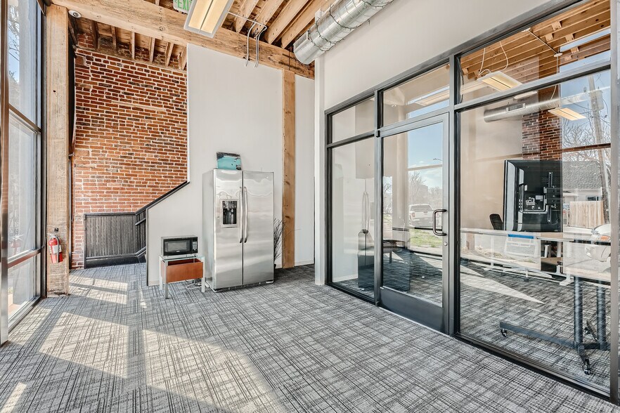 More Photos Of 3801 Franklin St, Denver Office For Sale