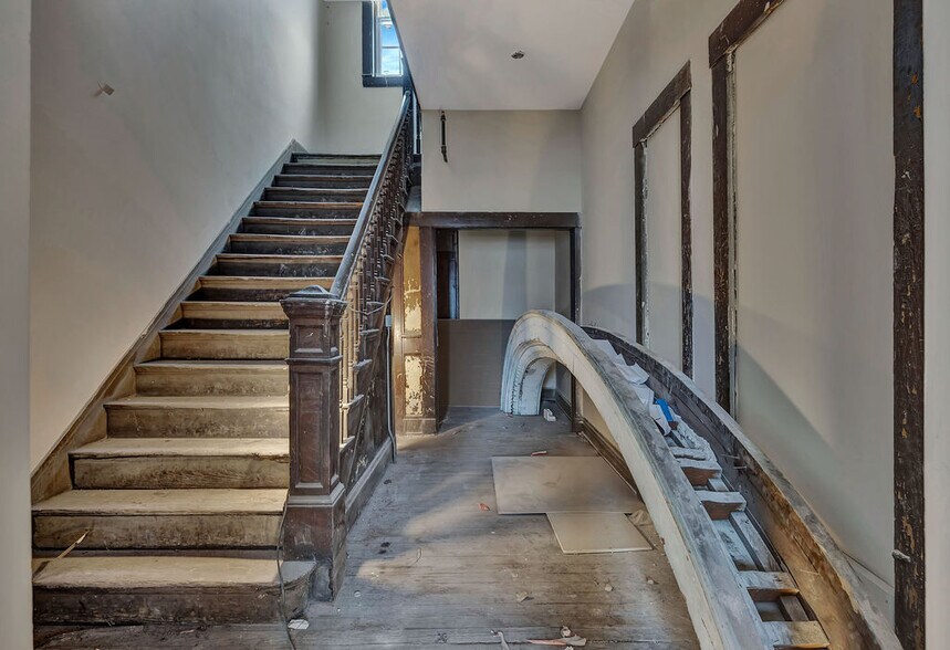 More Photos Of 4000 Colerain Ave, Cincinnati Apartments For Lease