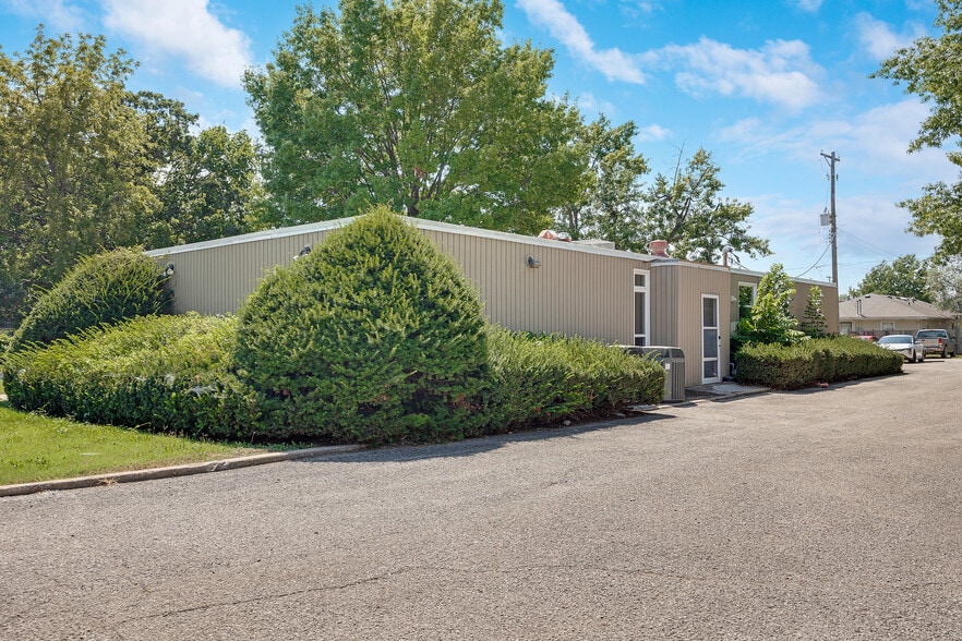 More Photos Of 405 Cedar St, Pleasant Hill Medical For Sale
