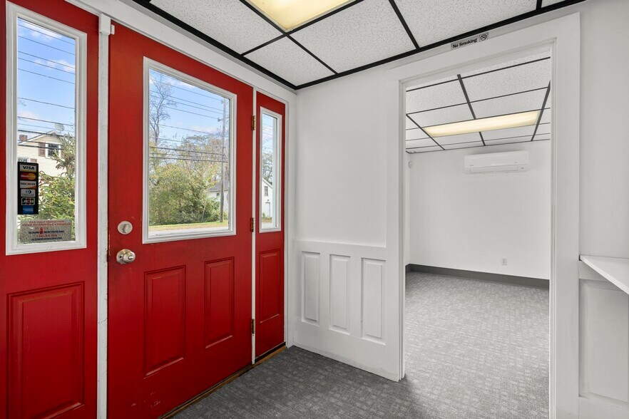 More Photos Of 433 Main St, New Hartford Office Residential For Sale