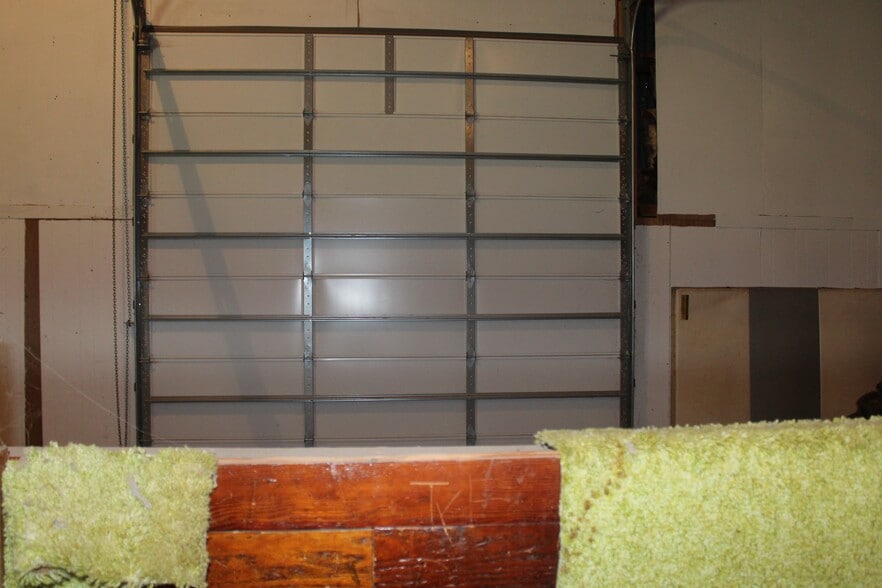 More Photos Of 1871 Elm, Waynoka Sports And Entertainment For Sale