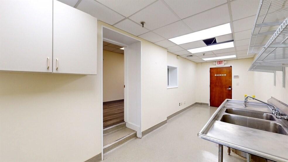 More Photos Of 15-01 Broadway, Fair Lawn Medical For Sale