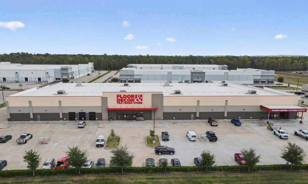 More Photos Of 18840 Highway 59, Humble Freestanding For Sale