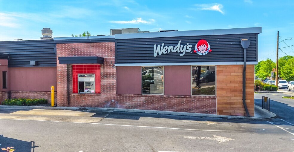 More Photos Of 401 W Emaus Ave, Allentown Fast Food For Sale