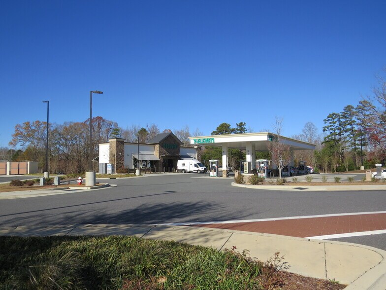More Photos Of 1614 S Providence Rd, Waxhaw Unknown For Lease