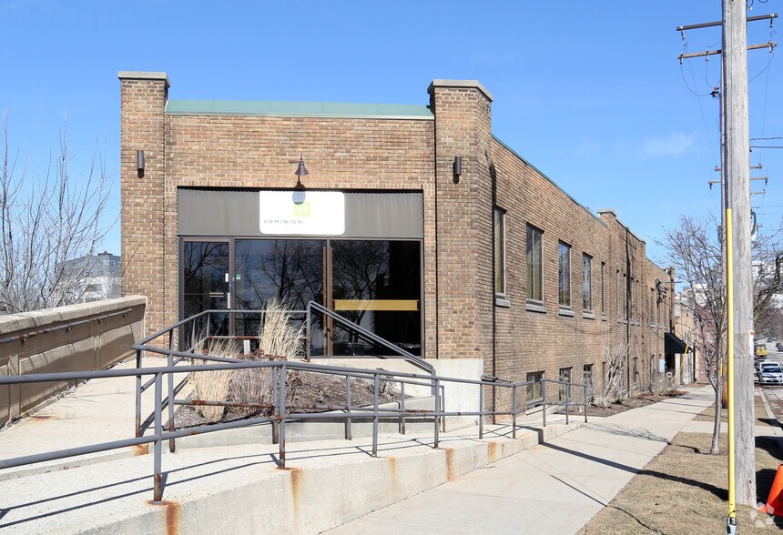 Primary Photo Of 2025 N Summit Ave, Milwaukee Office For Lease