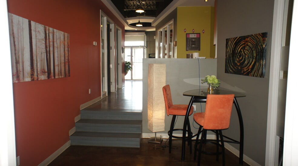 More Photos Of 7316 101 Ave NW, Edmonton Office For Sale