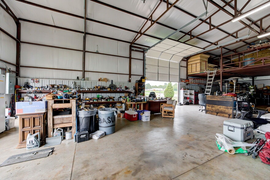 More Photos Of 6712 S Pat Ave, Oklahoma City Warehouse For Sale