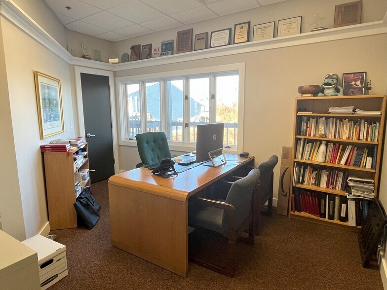 More Photos Of 140 Point Judith Rd, Narragansett Storefront Retail Office For Sale