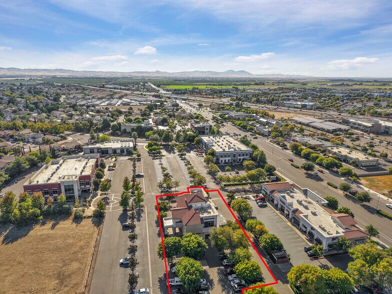 More Photos Of 2140 W Grant Line Rd, Tracy Office For Sale