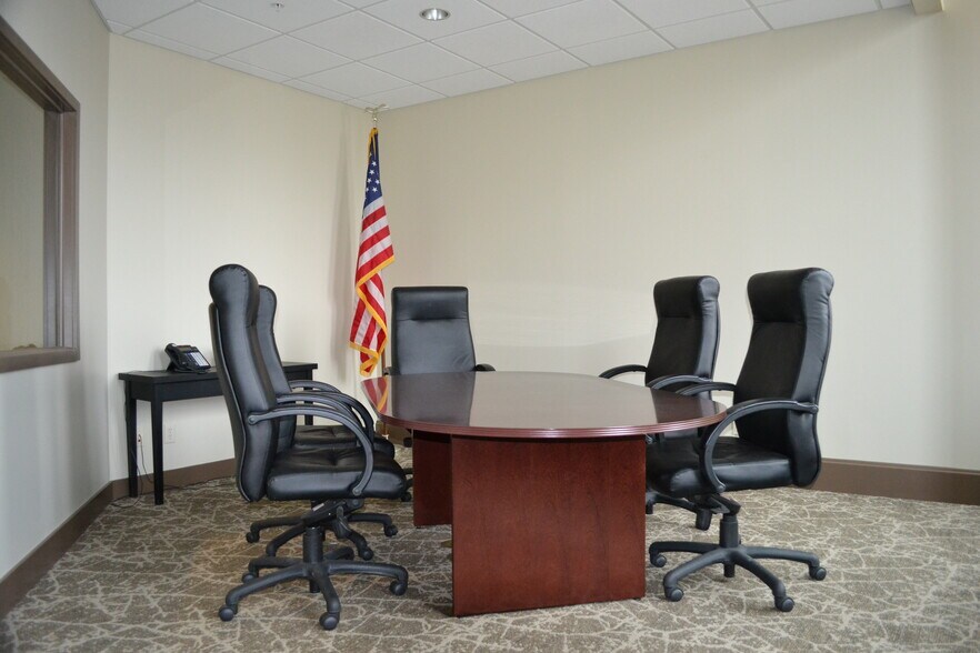 More Photos Of 215 S Main St, Council Bluffs Office For Lease