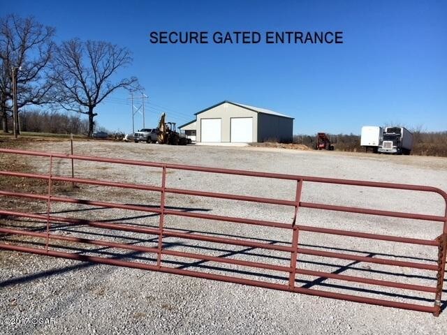 More Photos Of 11628 Iris Rd, Neosho Industrial For Sale