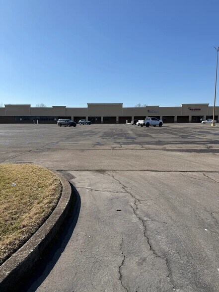 More Photos Of 1103-1109 Market St, Charlestown Freestanding For Lease