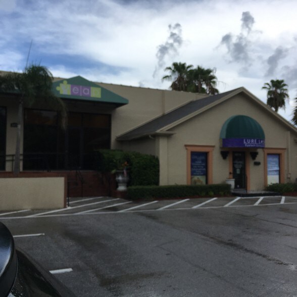 More Photos Of 3215-3217 S Macdill, Tampa Unknown For Lease