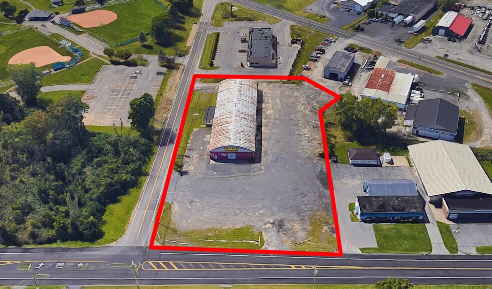 More Photos Of 6115 Gillette Rd, Cicero Bank For Lease