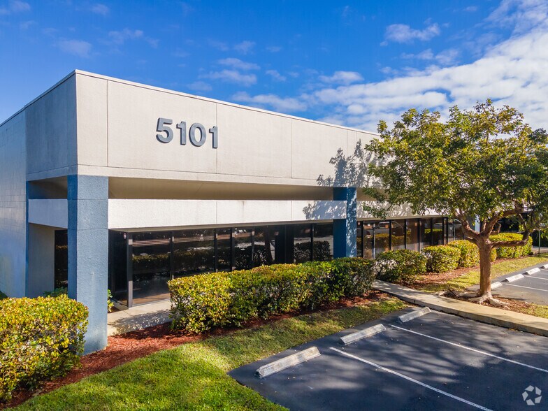 More Photos Of 5101 NW 21st Ave, Fort Lauderdale Light Distribution For Lease