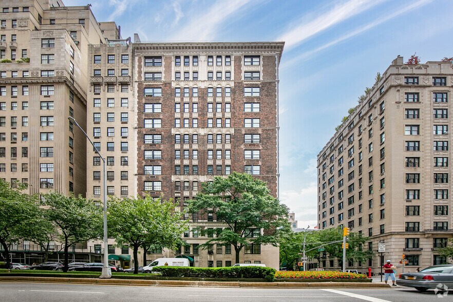 Primary Photo Of 885 Park Ave, New York Apartments For Lease
