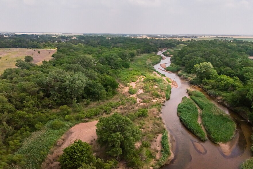More Photos Of 9111 Long View Road, Burrton Land For Sale