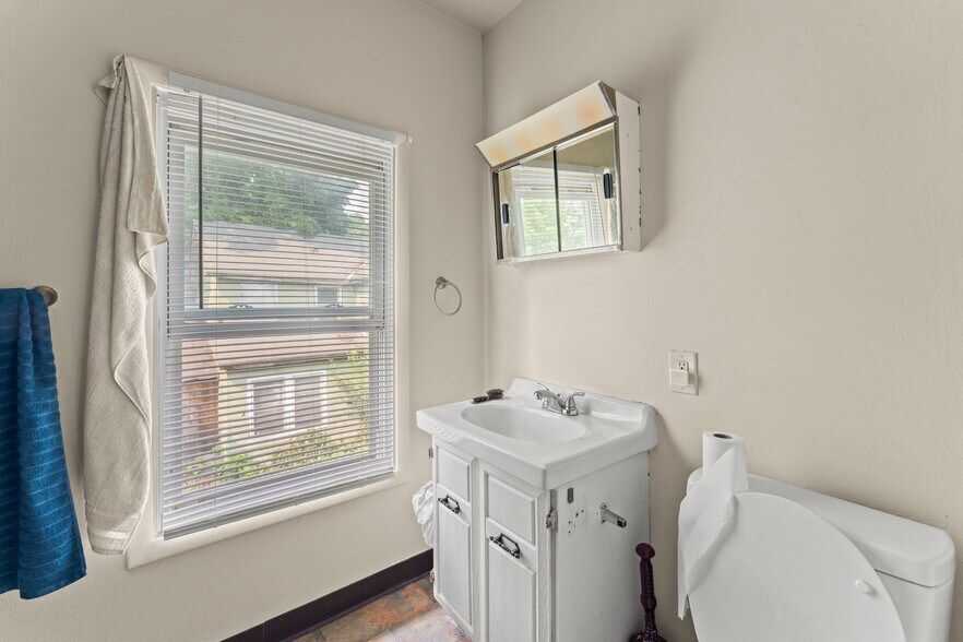 More Photos Of 175 Chapin St, Binghamton Apartments For Sale