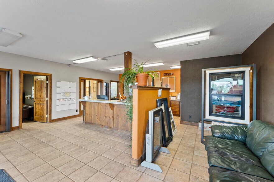 More Photos Of 2115 Eagle Dr, Pagosa Springs Warehouse For Sale