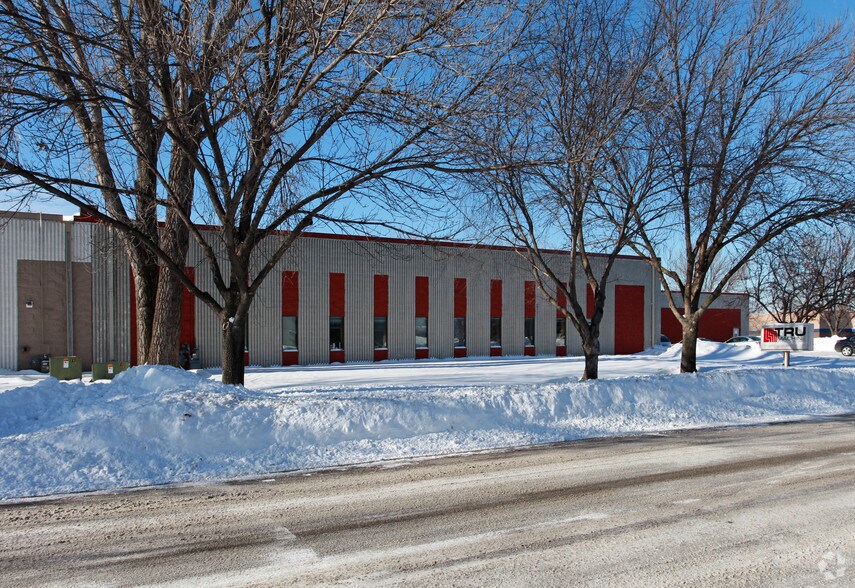 More Photos Of 8090 Ranchers Rd NE, Fridley Manufacturing For Lease